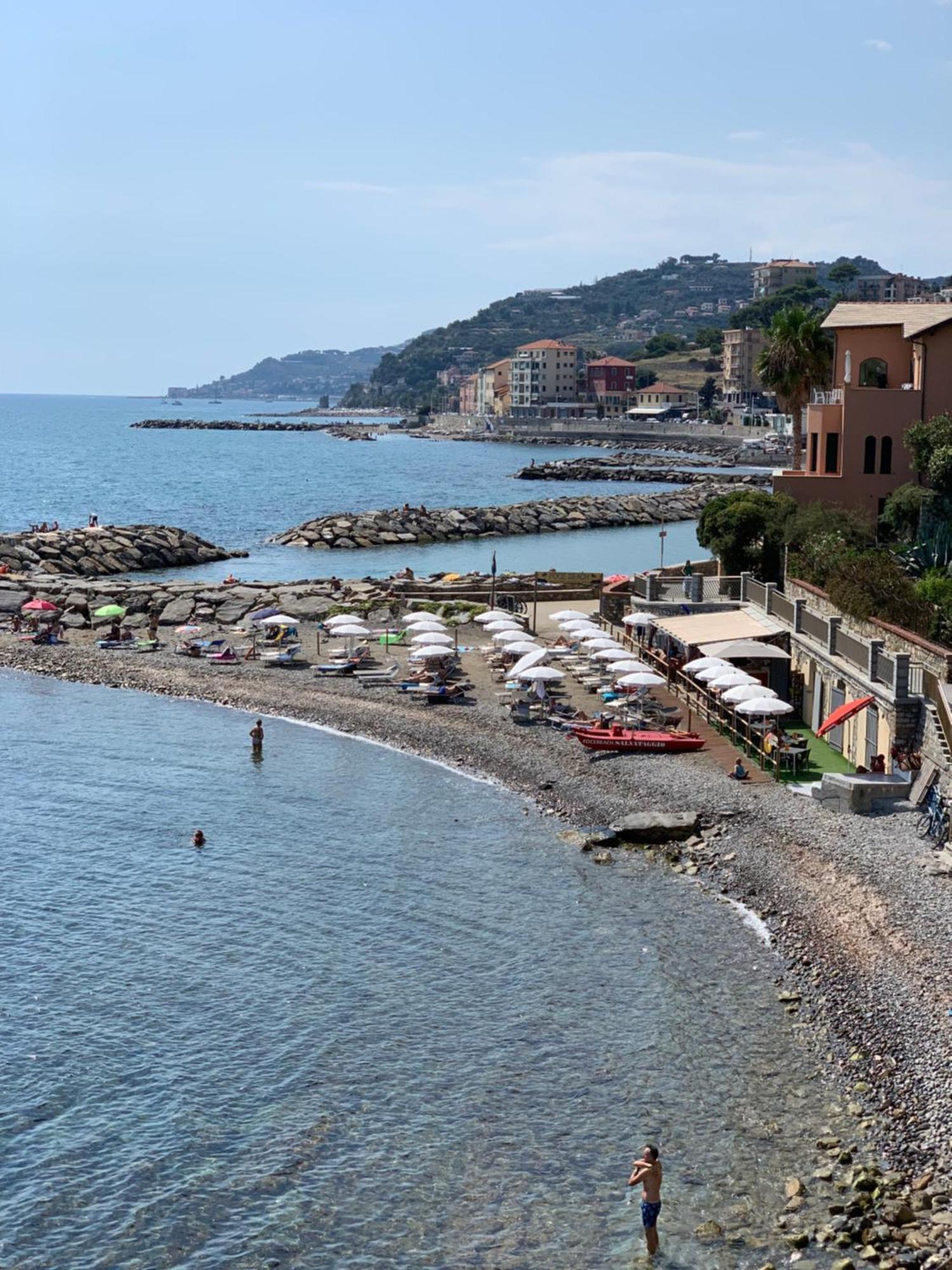 Casa Mia Apartment Imperia Bagian luar foto