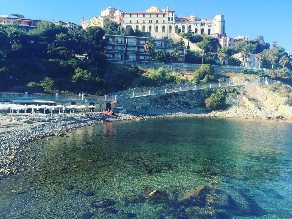 Casa Mia Apartment Imperia Bagian luar foto